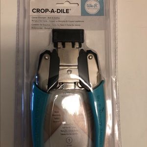 We R Memory Keepers Crop-A-Dile Corner Chomper